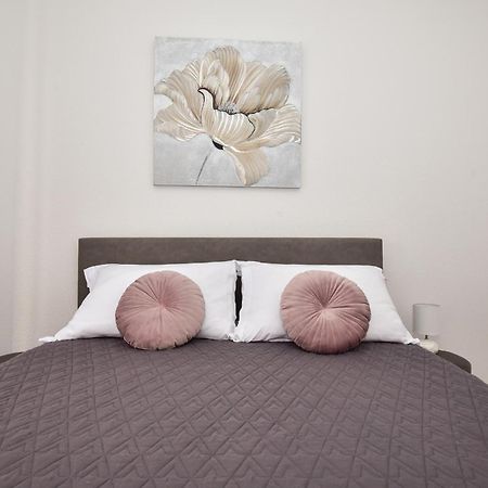 Apartman Luka Igrane Camera foto