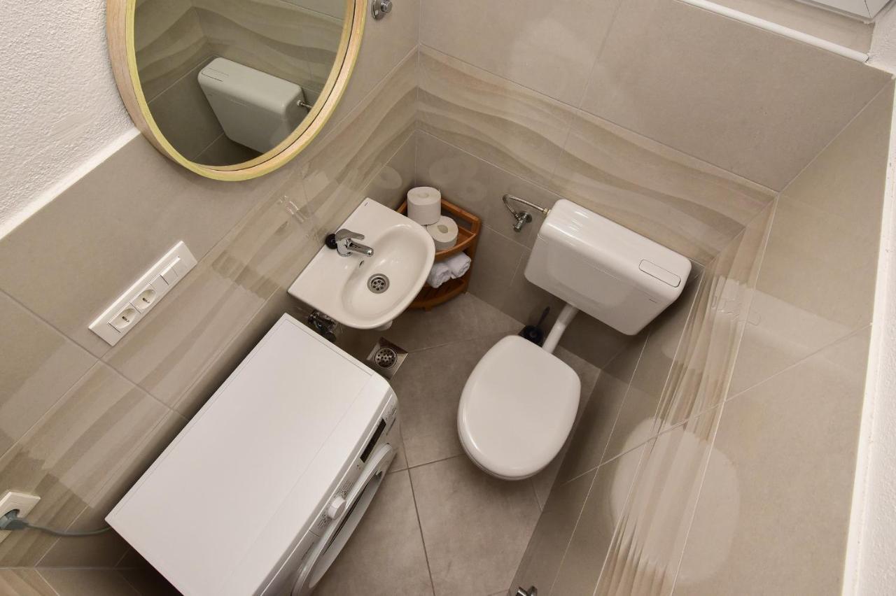 Apartman Luka Igrane Esterno foto